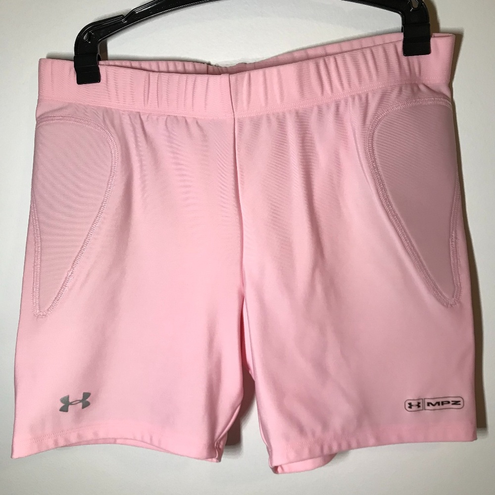 NWT Under Armour Slider Softball Short